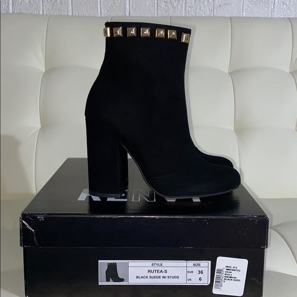 New with box RENVY Ankle boots Size 5 - Picture 1 of 8
